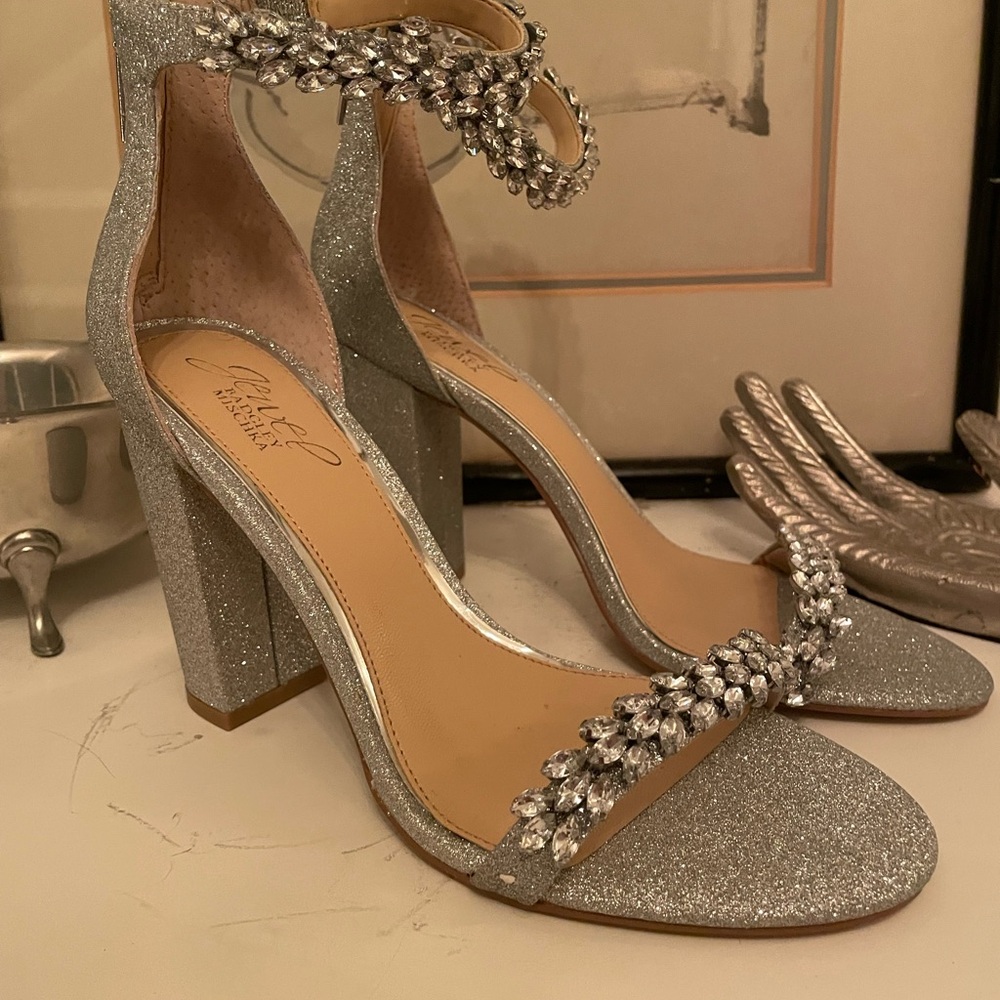 BNWOT Badgley Mischka Jewel high heel sandals - wedding/ bridal/ bridesmaid - Picture 4 of 7